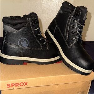 NEW| Black Kids Boots | size:4 boys